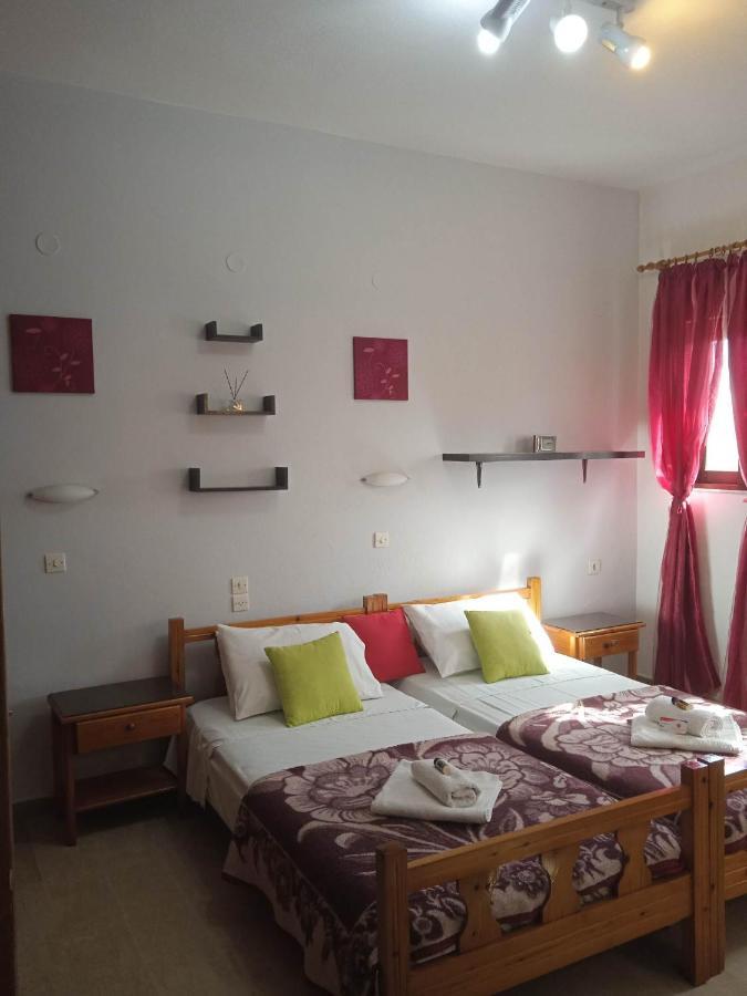 Kaloudis * Agios Georgios (Corfu)